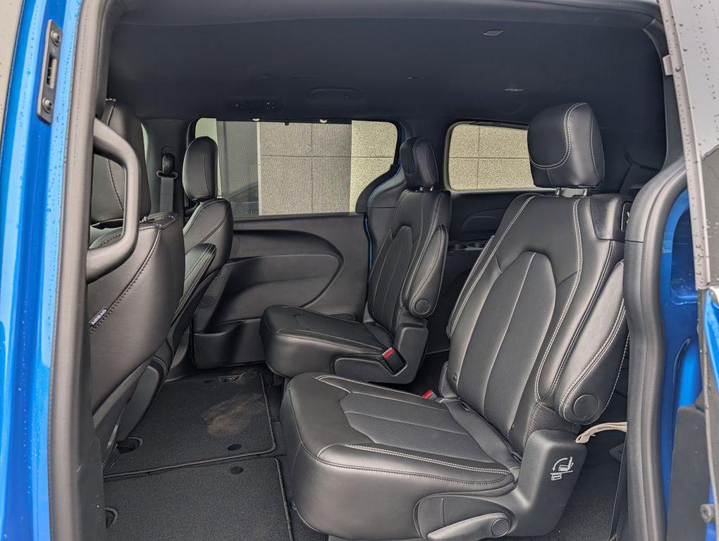 new 2026 Chrysler Pacifica car, priced at $45,584