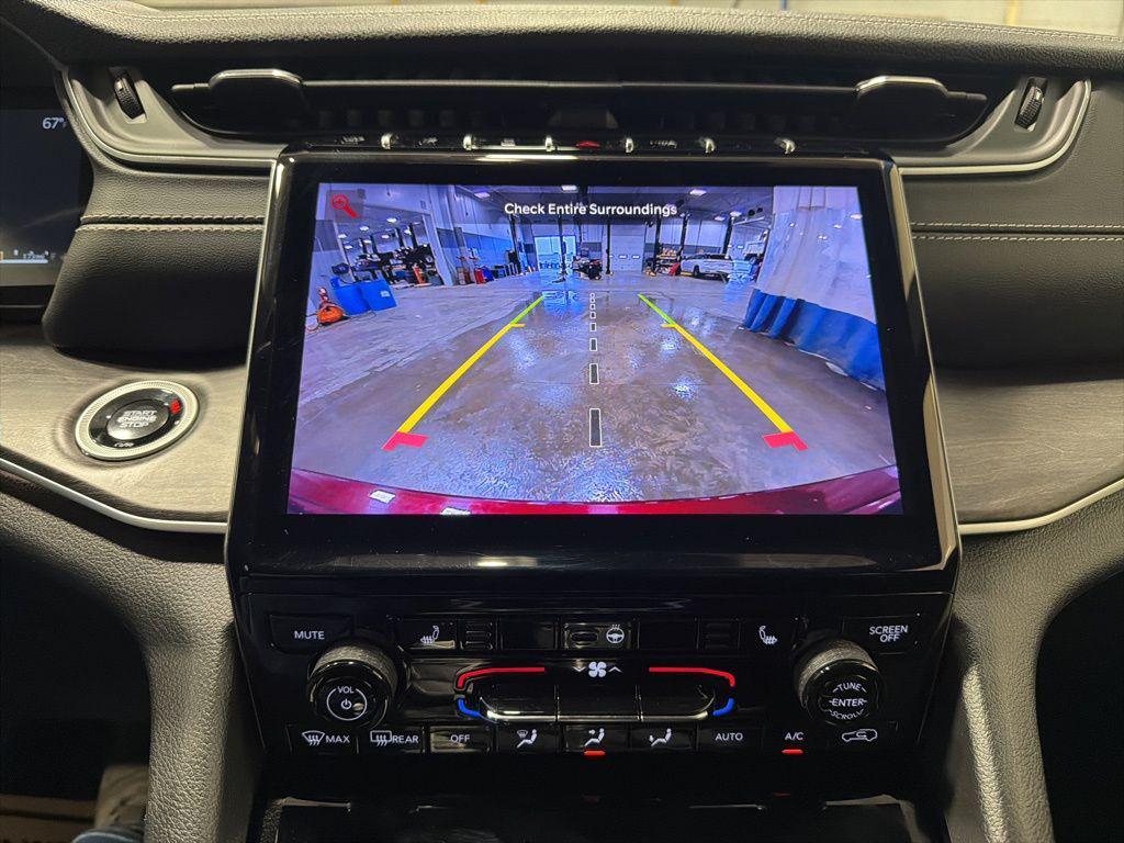 used 2025 Jeep Grand Cherokee car, priced at $37,500