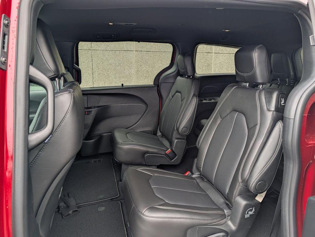 new 2026 Chrysler Pacifica car, priced at $45,084