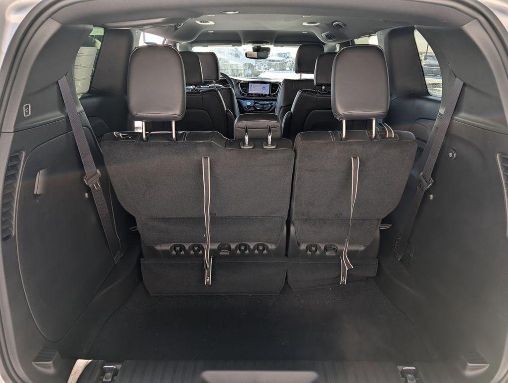 new 2026 Chrysler Pacifica car, priced at $45,586