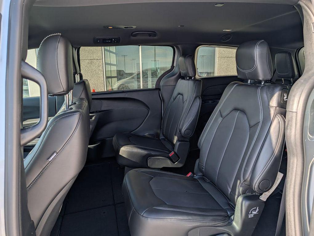 new 2026 Chrysler Pacifica car, priced at $45,586
