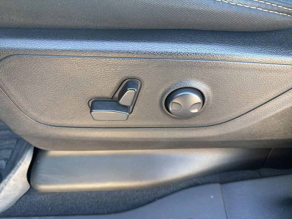 used 2025 Ram 1500 car, priced at $41,500