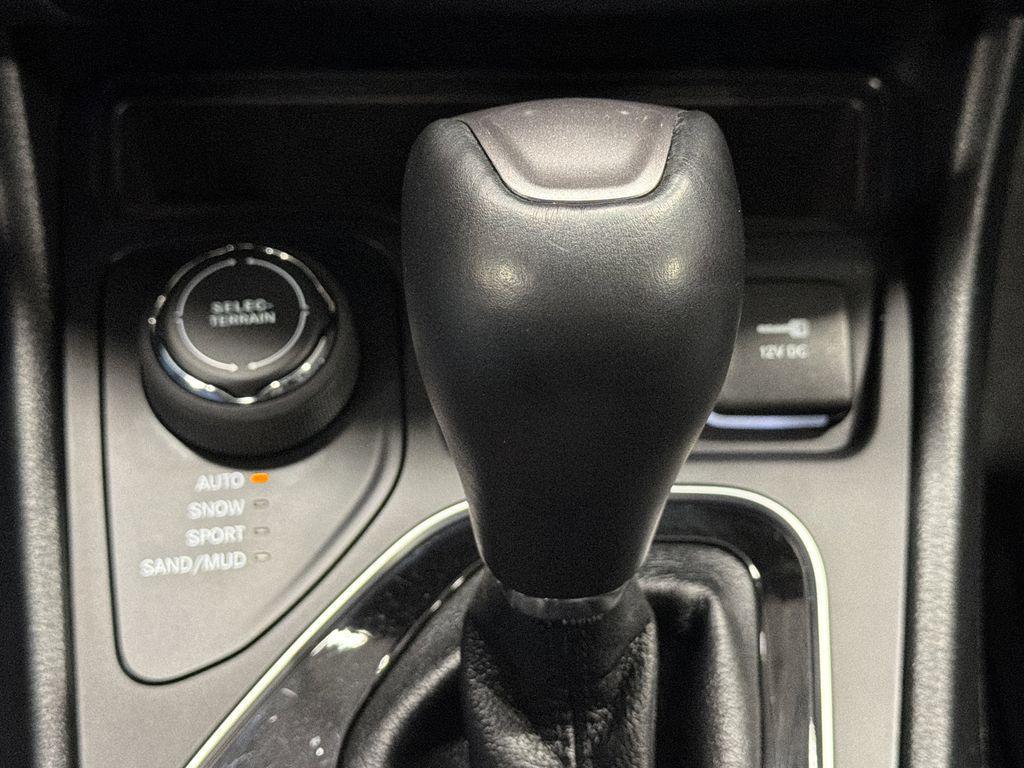 used 2022 Jeep Cherokee car, priced at $21,000