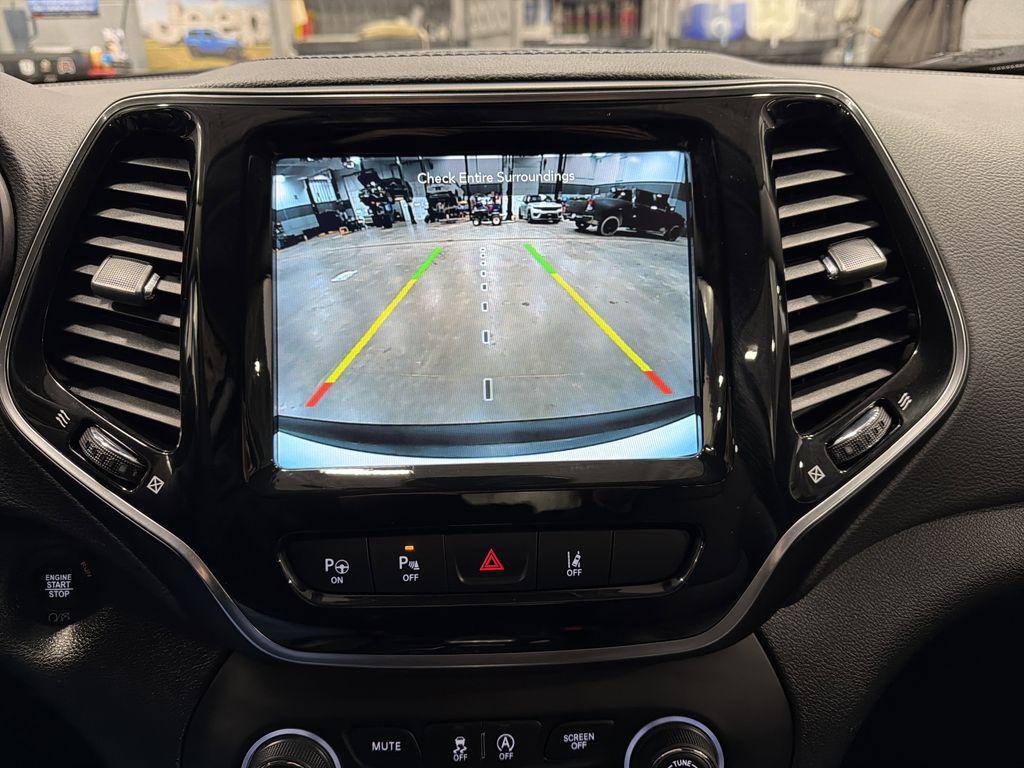 used 2022 Jeep Cherokee car, priced at $21,000