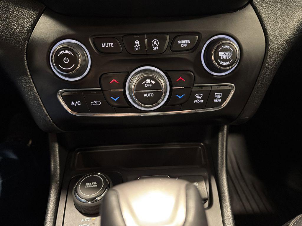 used 2022 Jeep Cherokee car, priced at $21,000