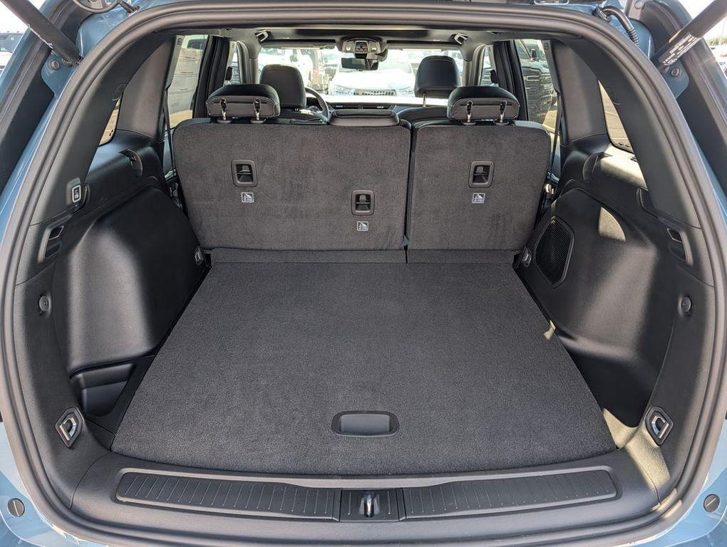 new 2026 Jeep Grand Cherokee car, priced at $47,792