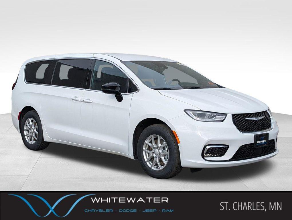 new 2026 Chrysler Pacifica car, priced at $41,877