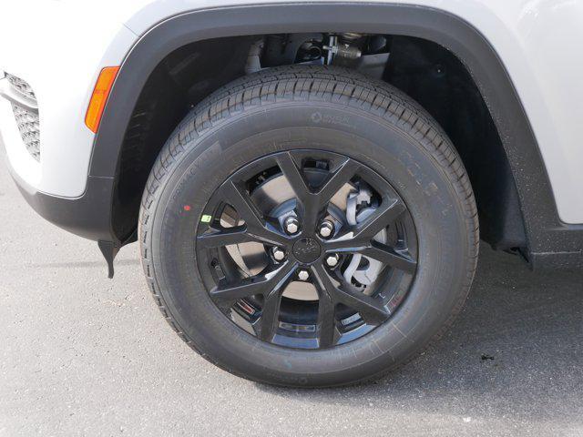 new 2025 Jeep Grand Cherokee car, priced at $39,729