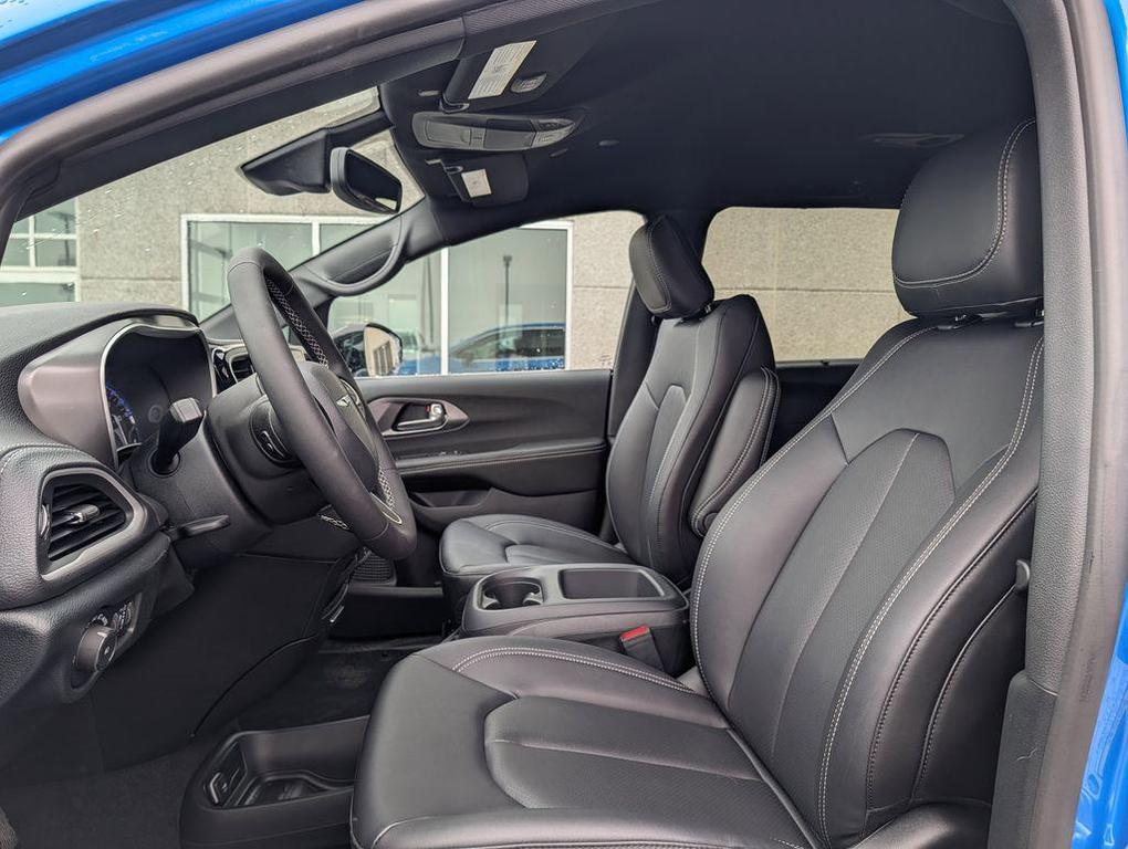 new 2026 Chrysler Pacifica car, priced at $45,584