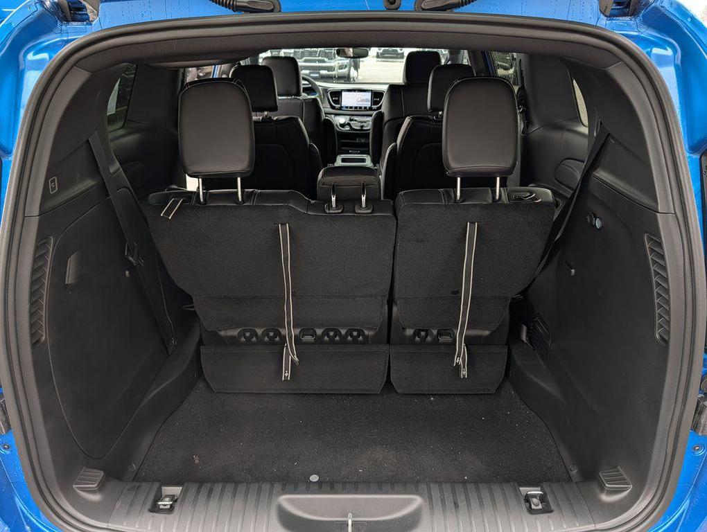 new 2026 Chrysler Pacifica car, priced at $45,584