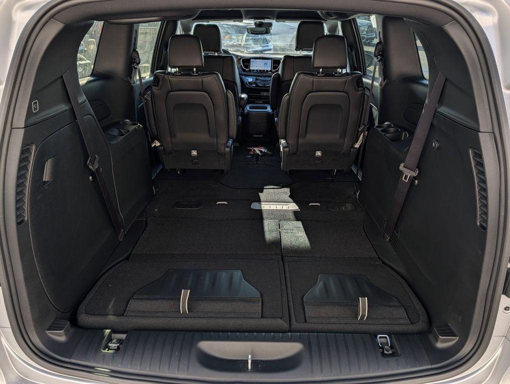 new 2026 Chrysler Pacifica car, priced at $41,250