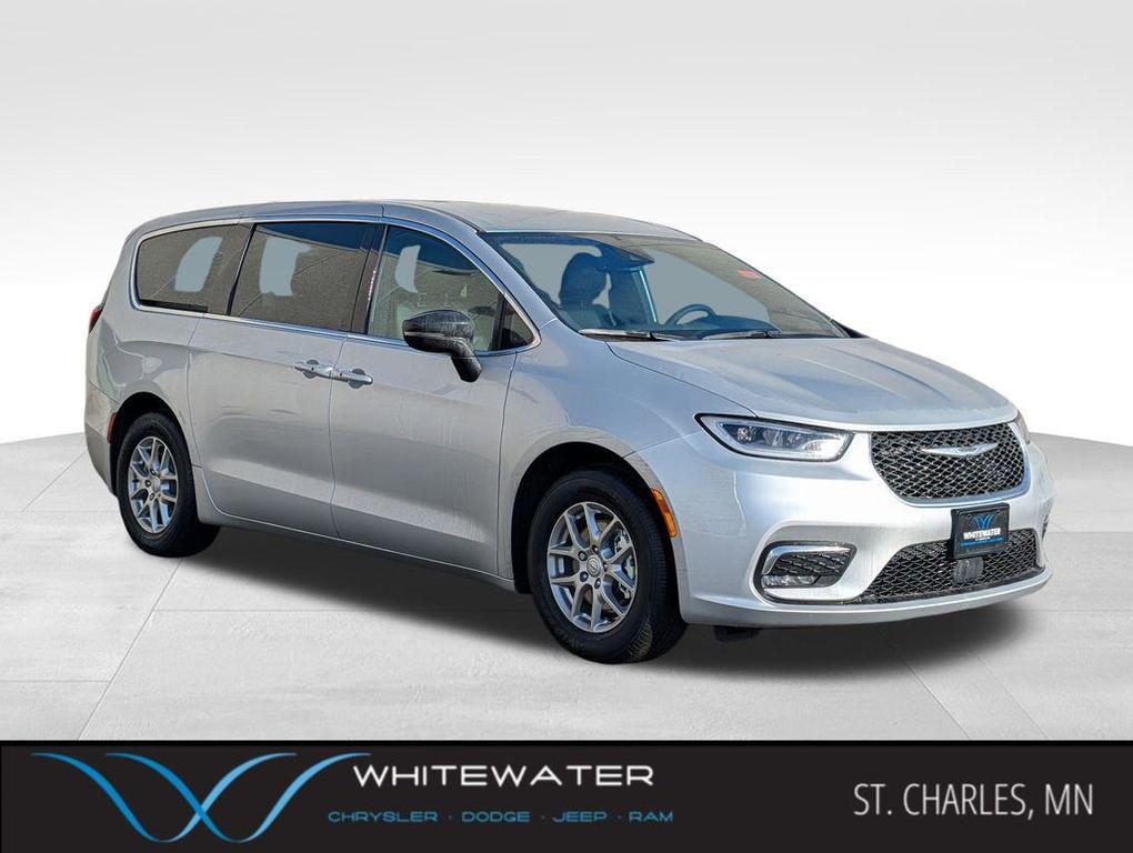 new 2026 Chrysler Pacifica car, priced at $41,250