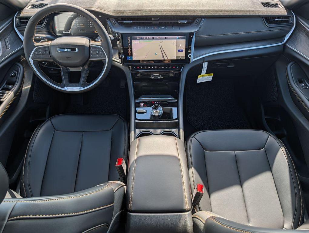 new 2026 Jeep Grand Cherokee car, priced at $47,328