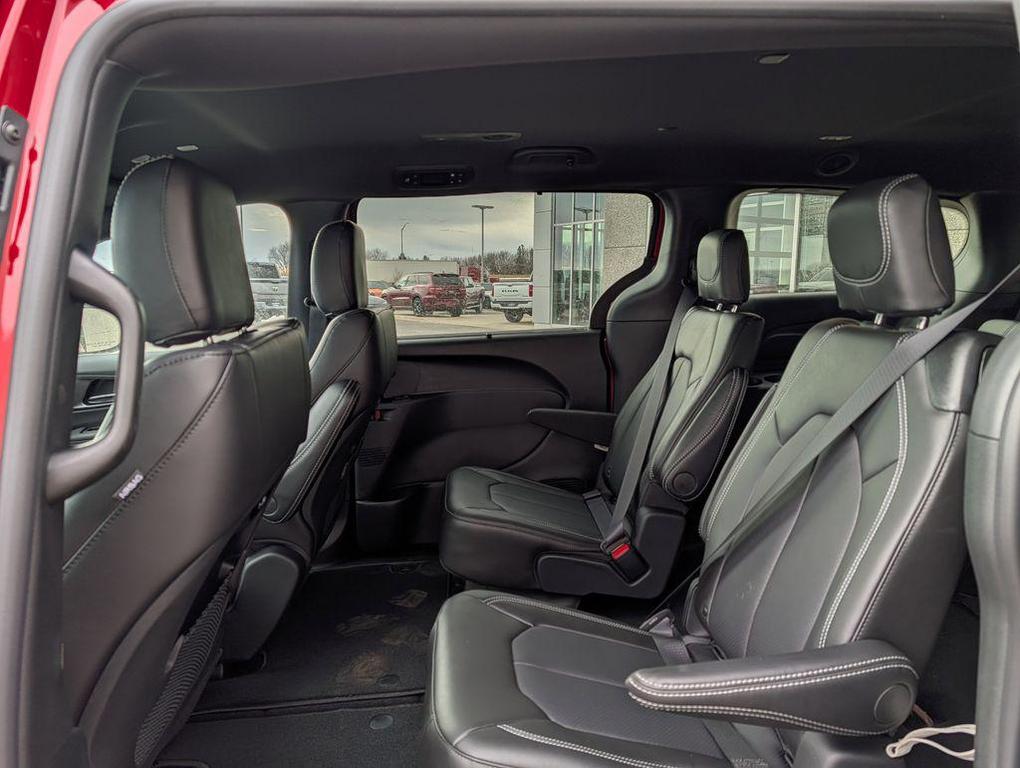 new 2026 Chrysler Pacifica car, priced at $40,977