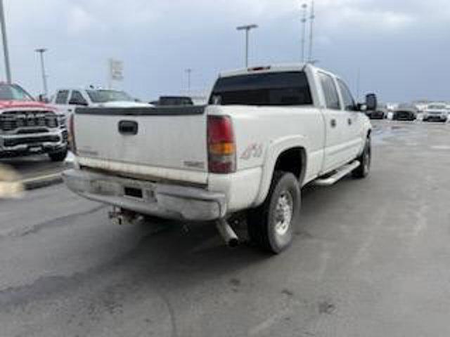 used 2006 GMC Sierra 2500 car, priced at $9,500