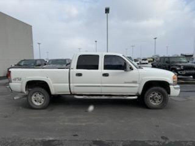 used 2006 GMC Sierra 2500 car, priced at $9,500