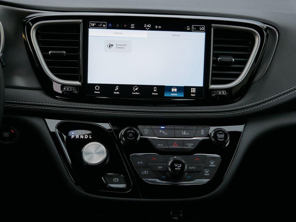 new 2026 Chrysler Pacifica car, priced at $41,377