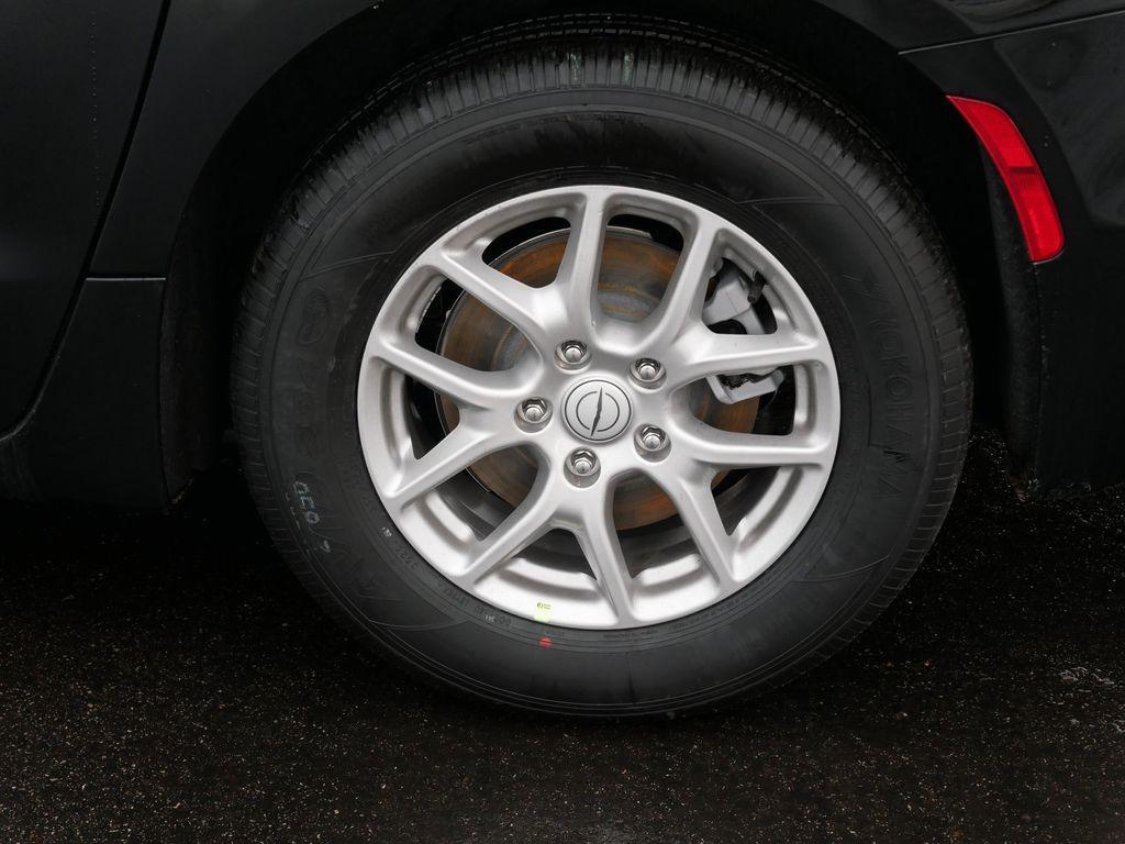 new 2026 Chrysler Pacifica car, priced at $41,377