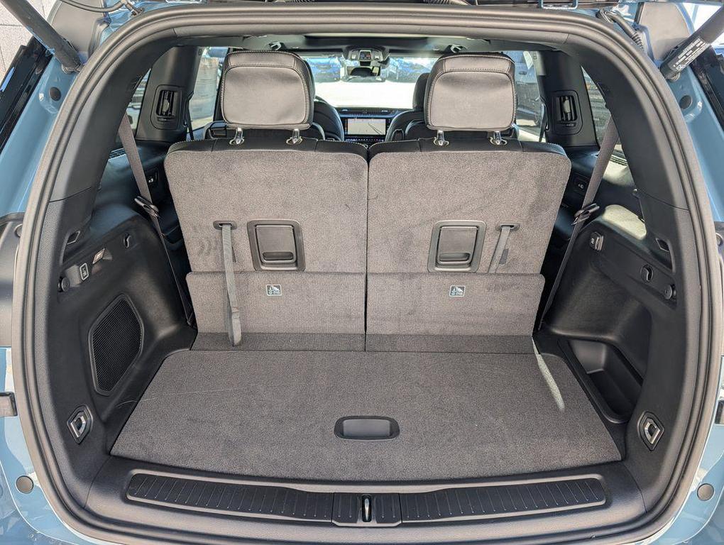 new 2026 Jeep Grand Cherokee L car, priced at $48,694