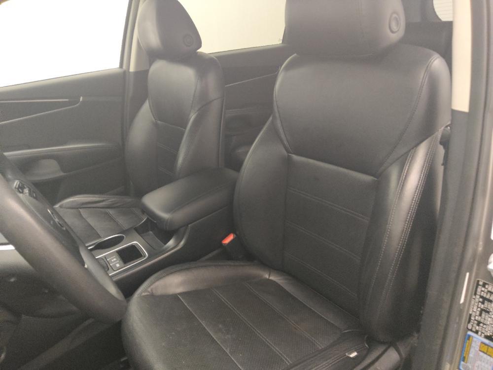 used 2019 Kia Sorento car, priced at $18,295