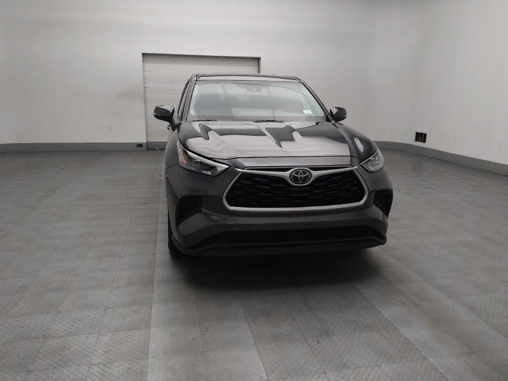 used 2020 Toyota Highlander car, priced at $22,895