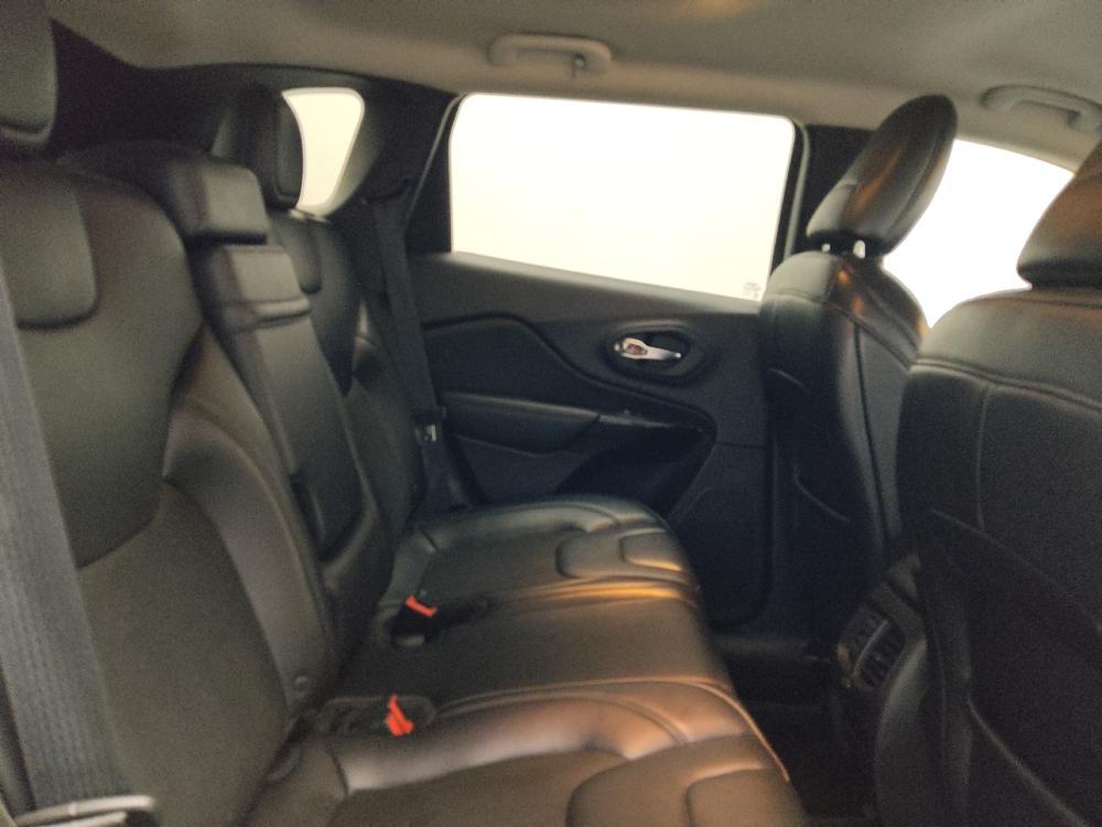 used 2019 Jeep Cherokee car, priced at $17,395