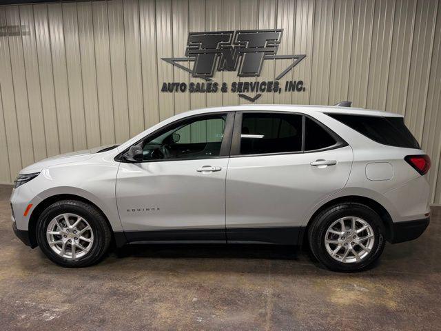used 2022 Chevrolet Equinox car, priced at $15,900
