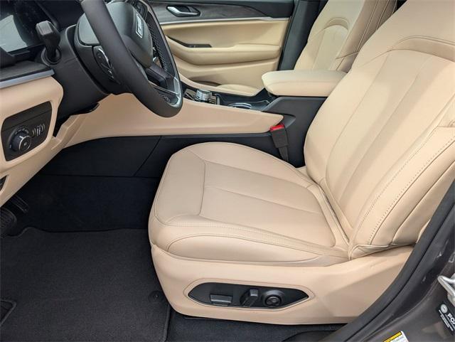 new 2026 Jeep Cherokee car, priced at $46,810