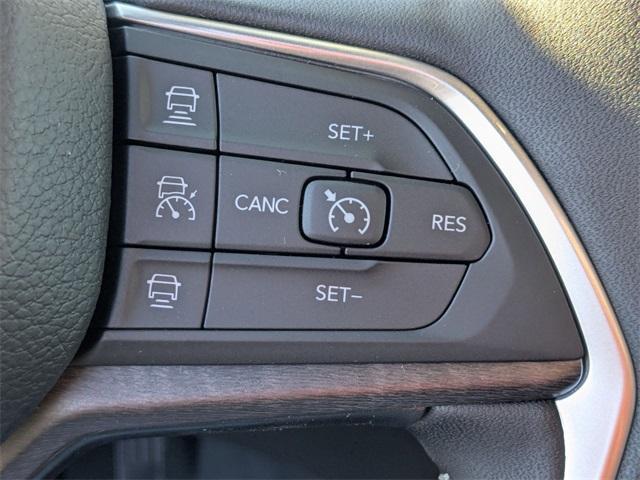 new 2025 Jeep Grand Cherokee car, priced at $47,666