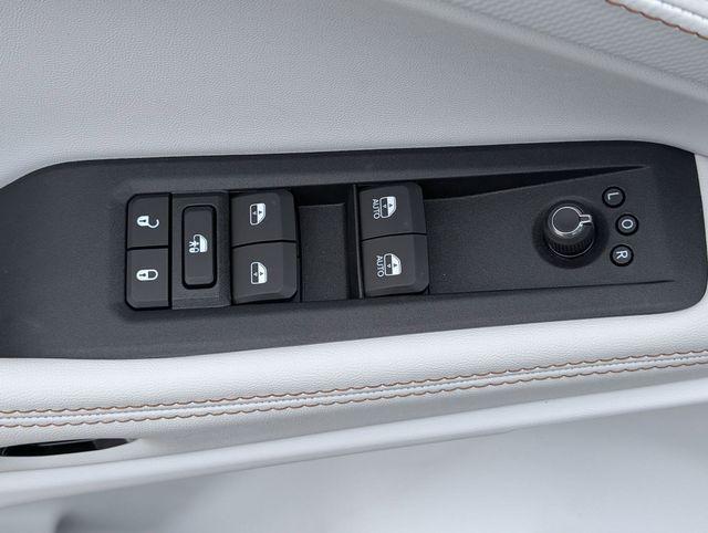 new 2026 Jeep Cherokee car, priced at $42,546