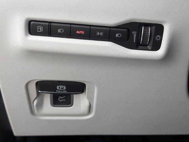 new 2026 Jeep Cherokee car, priced at $42,546