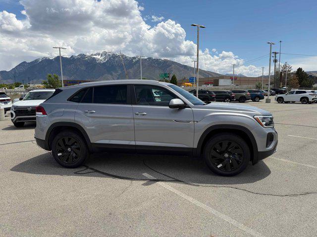 new 2026 Volkswagen Atlas Cross Sport car, priced at $47,263