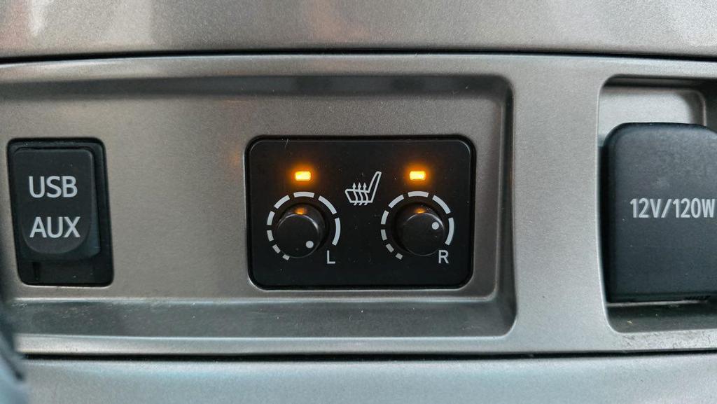 used 2012 Toyota Highlander car, priced at $11,490