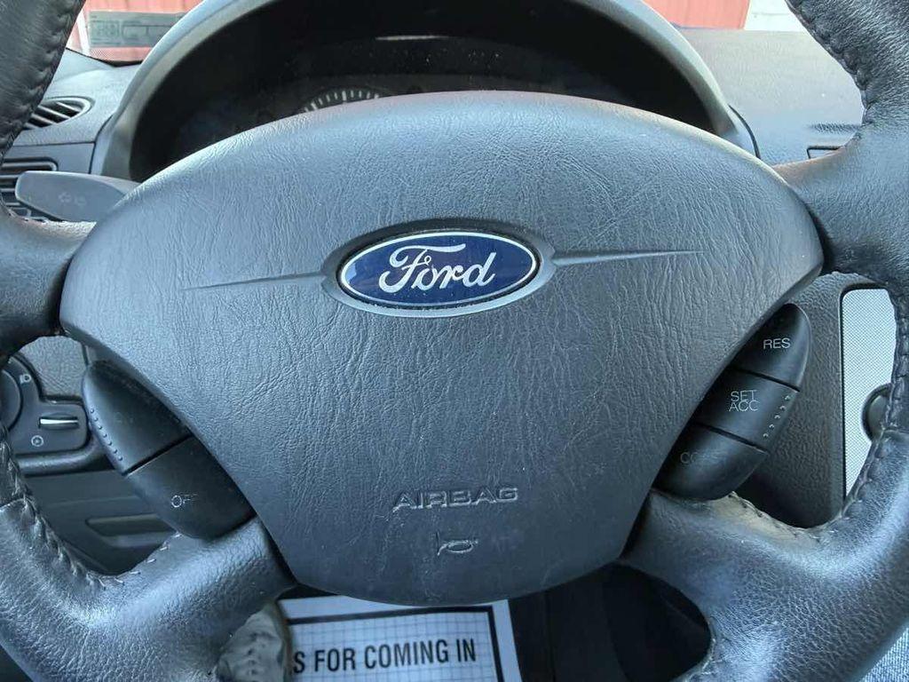 used 2006 Ford Focus car, priced at $5,789