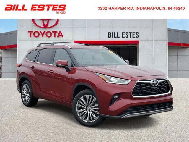 used 2023 Toyota Highlander car, priced at $38,679