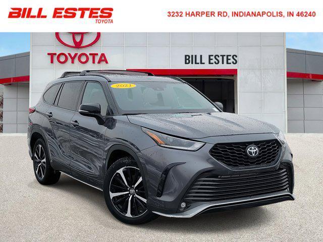 used 2021 Toyota Highlander car, priced at $26,687
