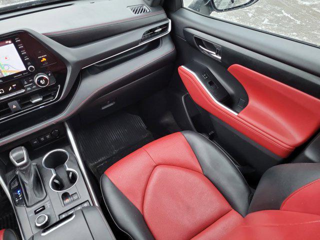used 2021 Toyota Highlander car, priced at $25,977