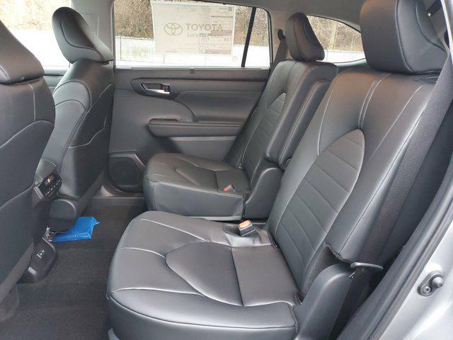 new 2026 Toyota Highlander car, priced at $48,858