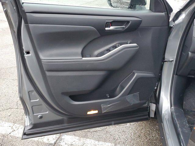 new 2026 Toyota Highlander car, priced at $48,858