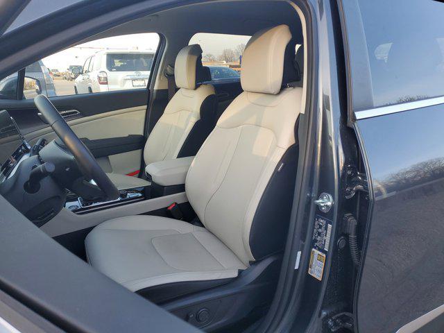 used 2025 Kia Sportage car, priced at $28,871