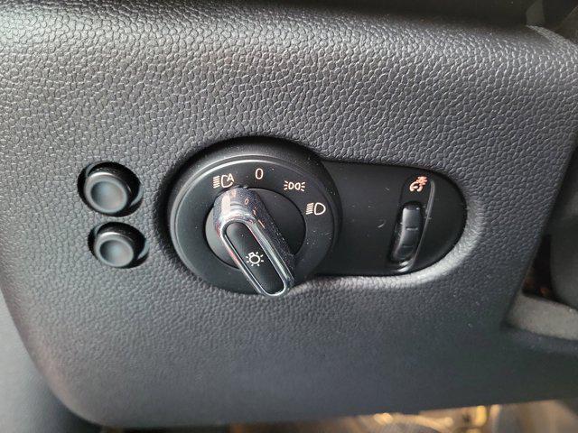 used 2021 MINI Hardtop car, priced at $19,282