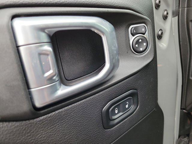 used 2022 Jeep Wrangler Unlimited car, priced at $38,234