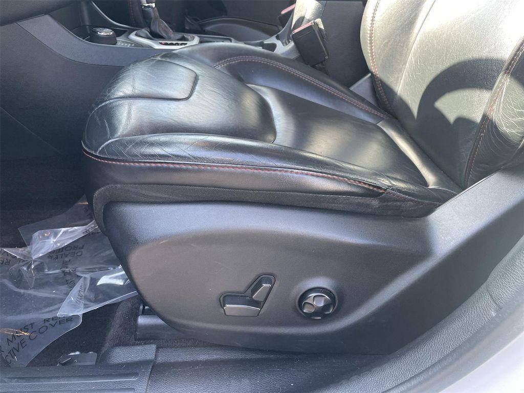 used 2016 Jeep Cherokee car, priced at $12,771