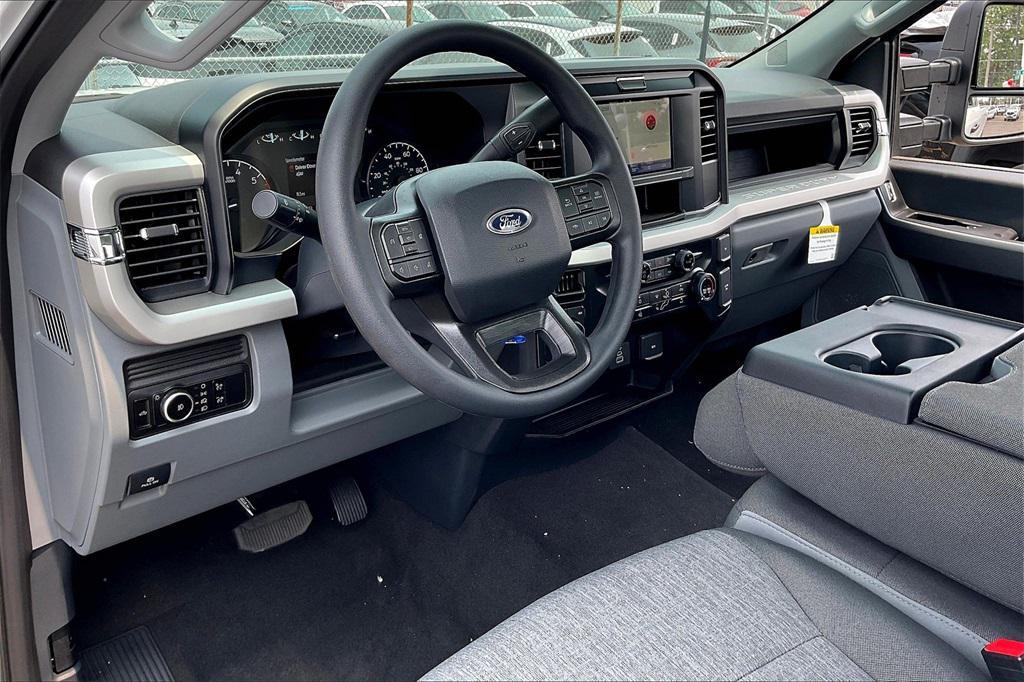 new 2025 Ford F-350 car, priced at $51,129