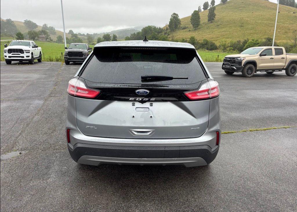 used 2024 Ford Edge car, priced at $25,141