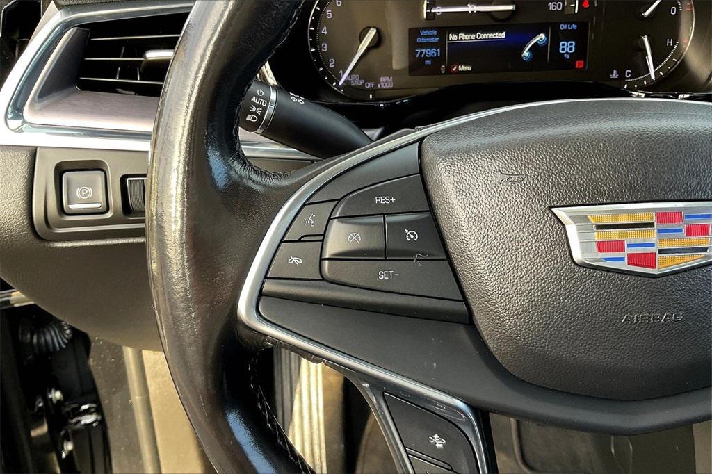 used 2018 Cadillac XT5 car, priced at $17,990