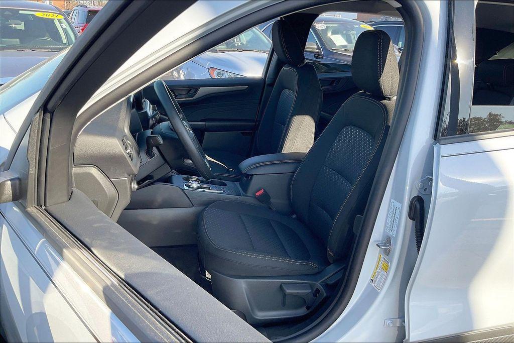 new 2026 Ford Escape car, priced at $29,647