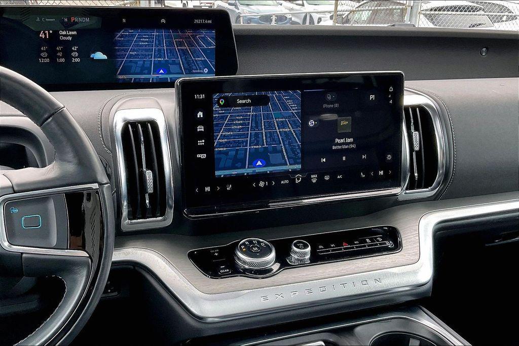 used 2025 Ford Expedition car, priced at $66,108