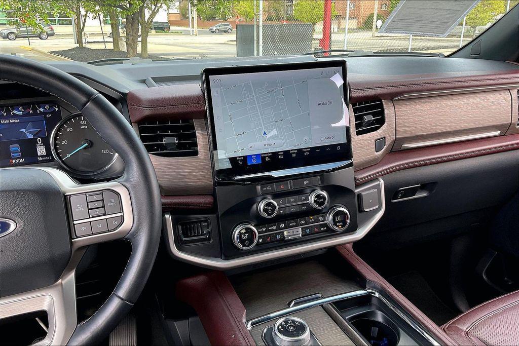 used 2024 Ford Expedition car, priced at $52,770