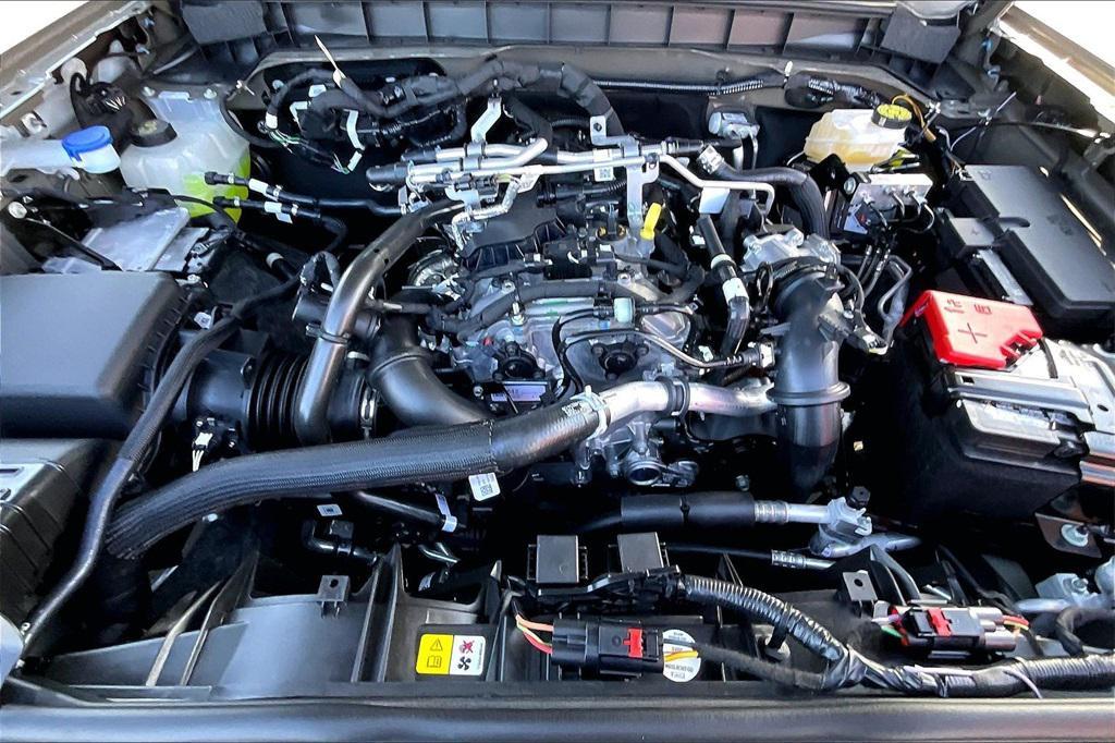 new 2025 Ford Bronco car, priced at $39,590